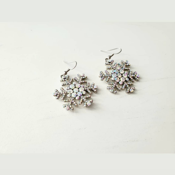 Off Park Collection Snowflake Dangle Earrings - Picture 1 of 3